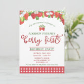 Invitation Fête d'anniversaire de première année fraise, baie (Debout devant)