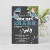 Invitation Fête d'anniversaire de requins (Debout devant)