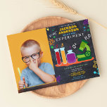 Invitation fête d'anniversaire de science<br><div class="desc">Célébrez votre fête d'anniversaire avec notre Invitation du Mad Science Party. Designs dispose de tubes d'expérimentation sur arrière - plan noir de tableau noir. Cette invitation photo d'anniversaire d'un scientifique fou est parfaite pour votre petite fête d'anniversaire de génie,  fête scientifique ou fête d'expérimentation scientifique.</div>