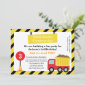 Invitation Fête d'anniversaire de thème de construction de (Debout devant)
