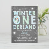 Invitation Fête d'anniversaire de Winter Onederland invitatio (Debout devant)