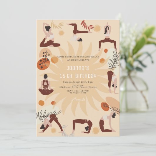 Invitation Fête d'anniversaire de Yoga (Debout devant)