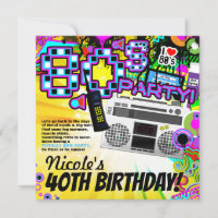 Fête d'anniversaire déguisée en tenue amusante des