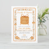 Invitation Fête d'anniversaire des pancakes et pyjamas d'auto (Debout devant)