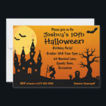 Invitation Fête d'anniversaire d'Halloween Kid<br><div class="desc">Personnalisez la carte d'invitation pour la fête d'anniversaire de cet enfant avec vos propres détails. La carte a un arrière - plan orange avec des caractères Halloween en silhouette noire.</div>