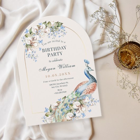 Invitation Fête d'anniversaire d'oiseau de paon bleu floral