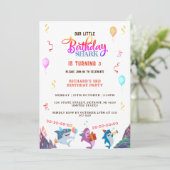 Invitation Fête d'anniversaire du petit requin coloré (Debout devant)