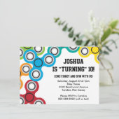 Invitation Fête d'anniversaire du voleur Fidget du garçon (Debout devant)