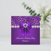 Invitation Fête d'anniversaire élégant léopard violet bow dia (Debout devant)