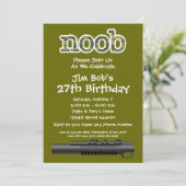 Invitation Fête d'anniversaire - Gamer drôle de Noob (Debout devant)