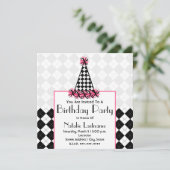 Invitation Fête d'anniversaire Noir et rose avec Casquette de (Debout devant)