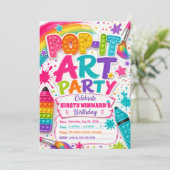 Invitation Fête d'anniversaire Pop-It Art (Debout devant)