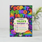 Invitation Fête d'anniversaire Pop It Dinosaure (Debout devant)