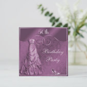 Invitation Fête d'anniversaire pourpre fascinante de robe de (Debout devant)