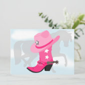 Invitation Fête d'anniversaire rose de botte, de casquette et (Debout devant)