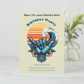 Invitation Fête d'anniversaire- Surfer sur une grosse vague-  (Debout devant)