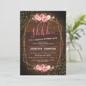 Invitation Fête d'anniversaire surprise rustique en bois avec (Debout devant)