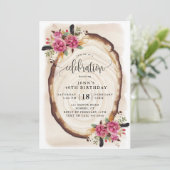 Invitation Fête d'anniversaire, tranche de bois rose floral (Debout devant)