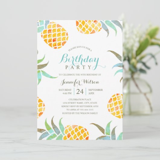 Invitation Fête d'anniversaire tropicale Plage d'ananas (Debout devant)