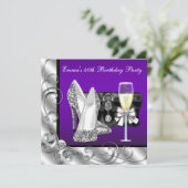 Invitation Fête d'anniversaire violette pour femme (Debout devant)