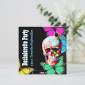 Invitation Fête de bachelorette à crânes et papillons (Debout devant)