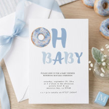 Fête de bébé en douche avec des donuts saupoudrés