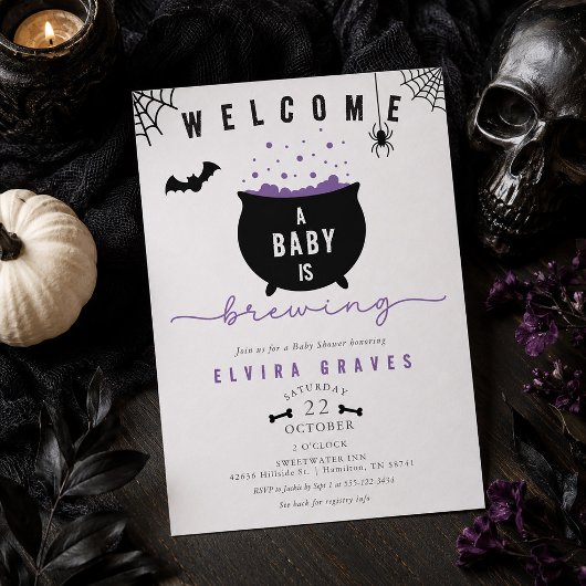 Invitation Fête de bébé Halloween 'Un bébé est en train de br