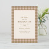 Invitation Fête de douche de bébé rose gingham terreux beige (Debout devant)