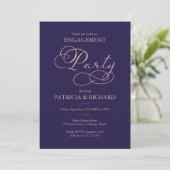 Invitation Fête de fiançailles Navy Blue Rose Gold Script (Debout devant)