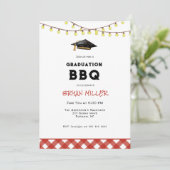 Invitation Fête de fin d'études BBQ Backyard rustique  (Debout devant)
