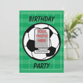 Invitation Fête de football photo personnalisable (Debout devant)