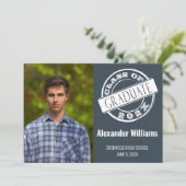 Invitation Fête de graduation de la photo gris moderne mascul (Debout devant)