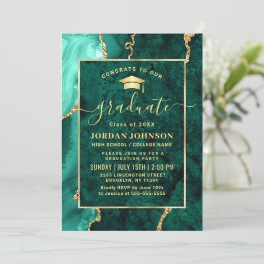 Invitation Fête de graduation en marbre vert émérite d'or mod (Debout devant)