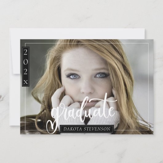 Invitation Fête de graduation en noir et blanc minimum (Devant)