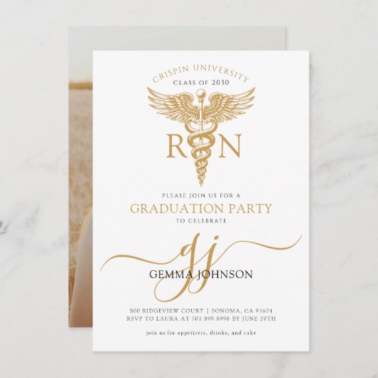 Invitation Fête de graduation infirmière moderne Gold Script  (Devant / Derrière)