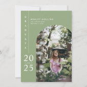 Invitation Fête de graduation Photo Arc Vert Sage Moderne (Devant)