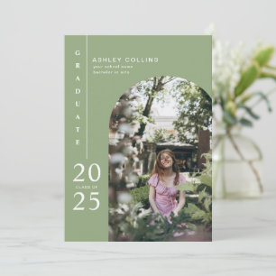 Invitation Fête de graduation Photo Arc Vert Sage Moderne