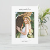 Invitation Fête de graduation photo simple et minimale (Debout devant)