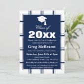 Invitation Fête de graduation Plaid Blue moderne (Debout devant)