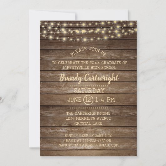 Invitation Fête de graduation Rustic Wood et String Lights (Devant)