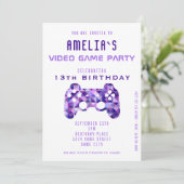 Invitation Fête de jeu vidéo manette violette anniversaire de (Debout devant)