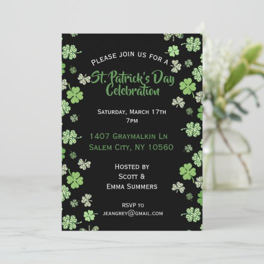 Invitation Fête de la Saint Patrick Shamrock noir Clover (Debout devant)