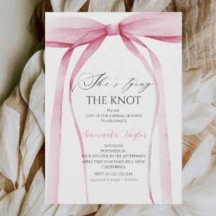 Invitation Fête de mariage avec un nœud rose Elle attache le