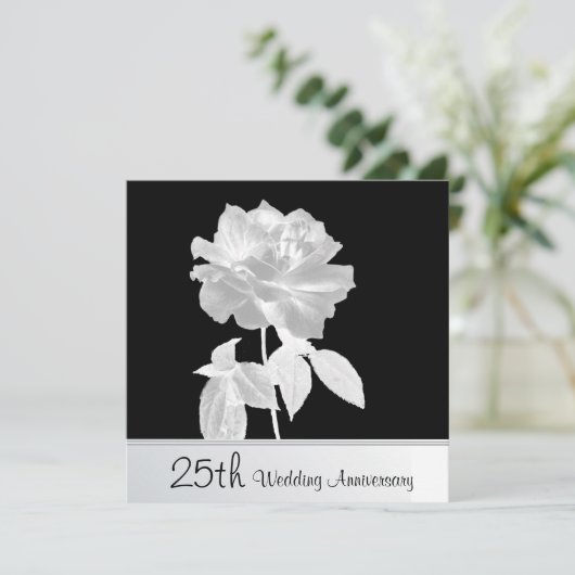 Invitation Fête de mariage de 25 ans Lovely Silver Rose (Debout devant)