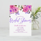 Invitation Fête de mariage floral moderne rose et violet (Debout devant)