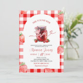 Invitation Fête de mariage Red Gingham Strawberry Summer Jam (Debout devant)