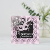 Invitation Fête de mascarade Sweet 16 rose noir (Debout devant)
