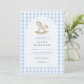 Invitation Fête de Naissance Cheval à Bascule Gingham Bleu (Debout devant)