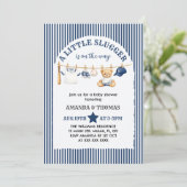 Invitation Fête de naissance d'un petit frappeur de baseball (Debout devant)