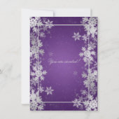 Invitation Fête de Noël des flocons de neige violet argenté (Dos)